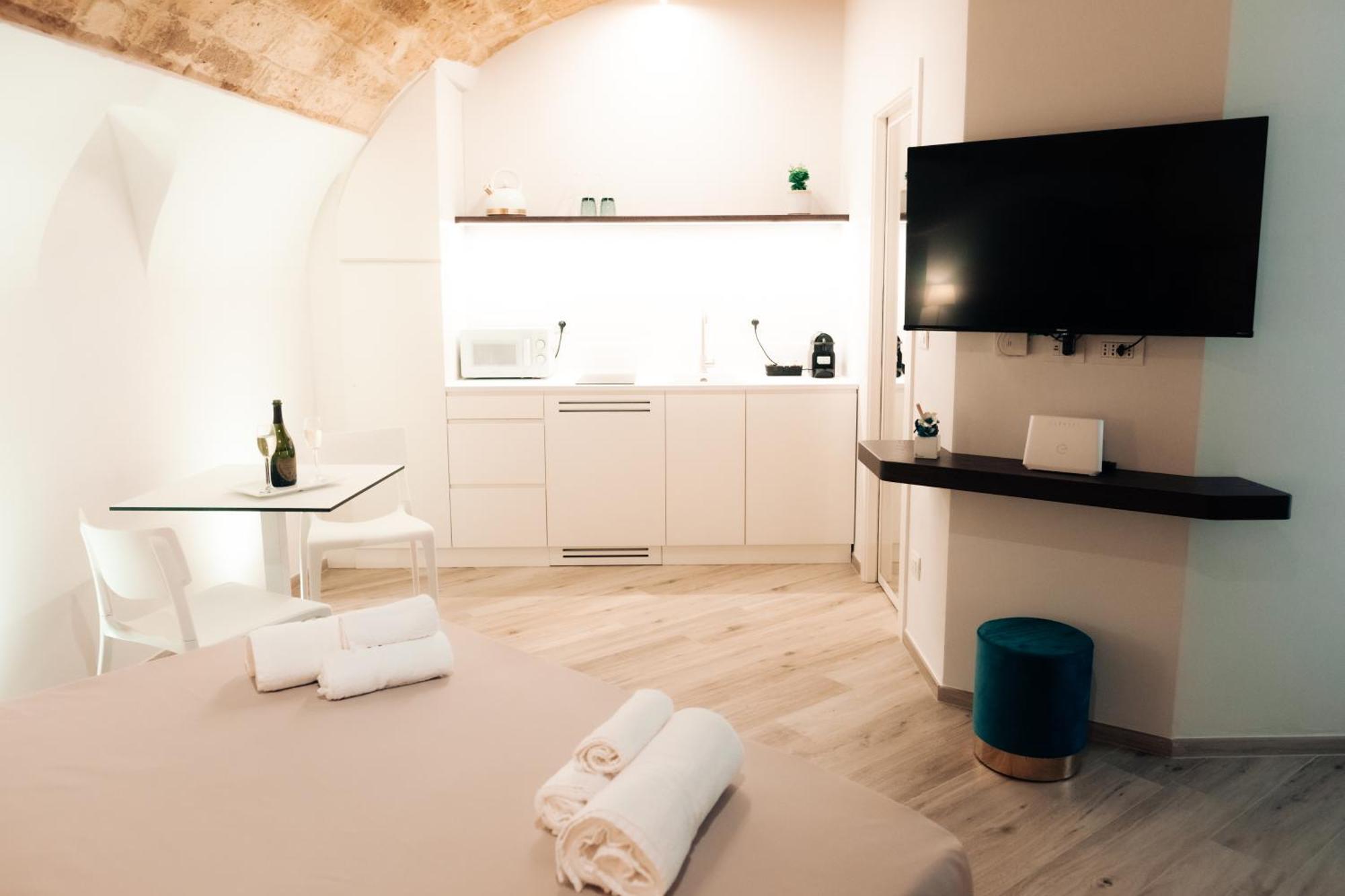 Timeless Apulian Luxury Suite Bari Exterior photo